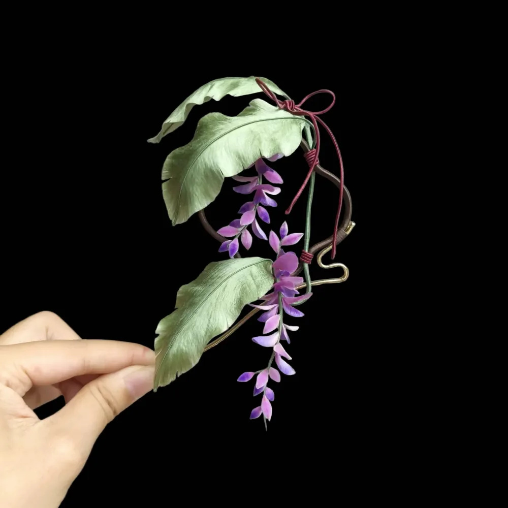 Handmade Ronghua Wisteria with Banana Leaf Hairpin - Mulberry Silk Velvet Flower Hair Pin