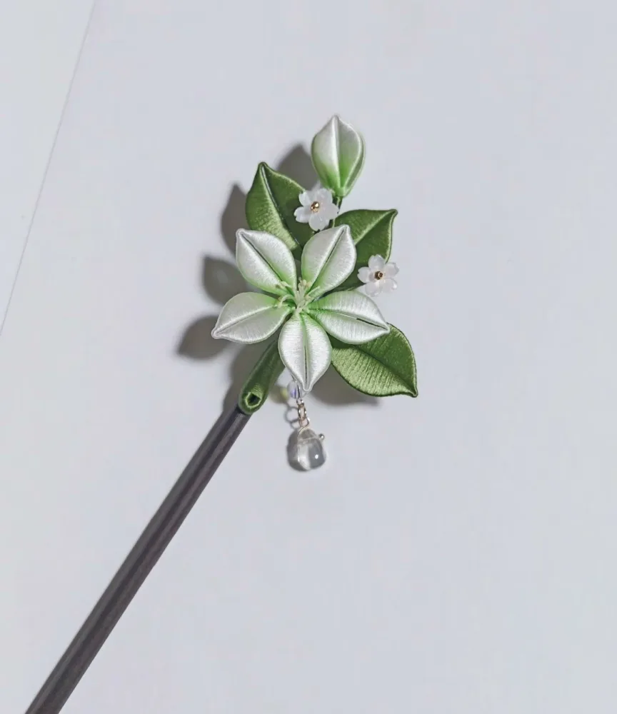 Handmade Chanhua Jasmine Brooch & Hairpin - Green & White with Crystal Drop – Image 3