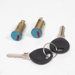 Kit serrure Kyoto pour Scooter Piaggio 125 Vespa Pxe 1981 à 1997 Neuf Kit serrure Kyoto pour Scooter Piaggio 125 Vespa Pxe 1981 à 1997 Neuf