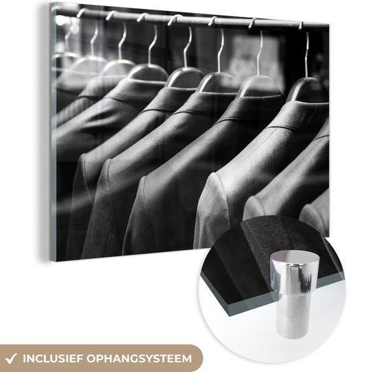 MuchoWow® Glass Painting - Costumes dans un magasin de vêtements - noir et blanc - 180x120 cm - Peintures sur Verre Acrylique - Photo sur Glas
