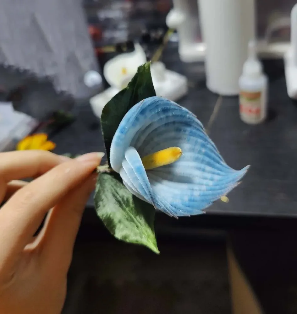 Calla Bespoke Brooch-Silk Brooch(Ronghua) – Image 3