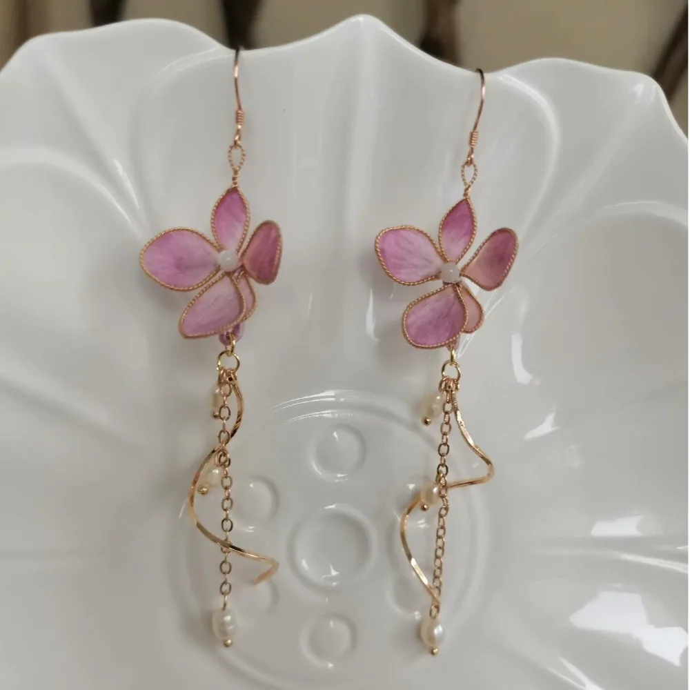 Small Flower Bespoke Earrings - Silk Earrings(Ronghua) – Image 2
