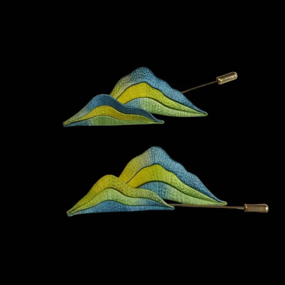 Handmade Thread-Wrapped Mountain Landscape Brooch - Artisanal Chanhua "Endless Rivers and Mountains" Pin