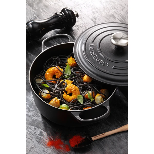 Cocotte fonte rond 20 cm noir mat Le Creuset – Image 2