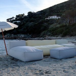 Pouf avec bache de protection pour canape de jardin modulable BIARRITZ Pouf avec bache de protection pour canape de jardin modulable BIARRITZ