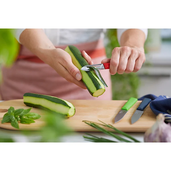 Eplucheur microdenté lame inox 6 cm coloris rouge Opinel – Image 3