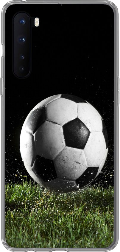 OnePlus Nord - Voetbal dans l'herbe - Coque de téléphone en Siliconen