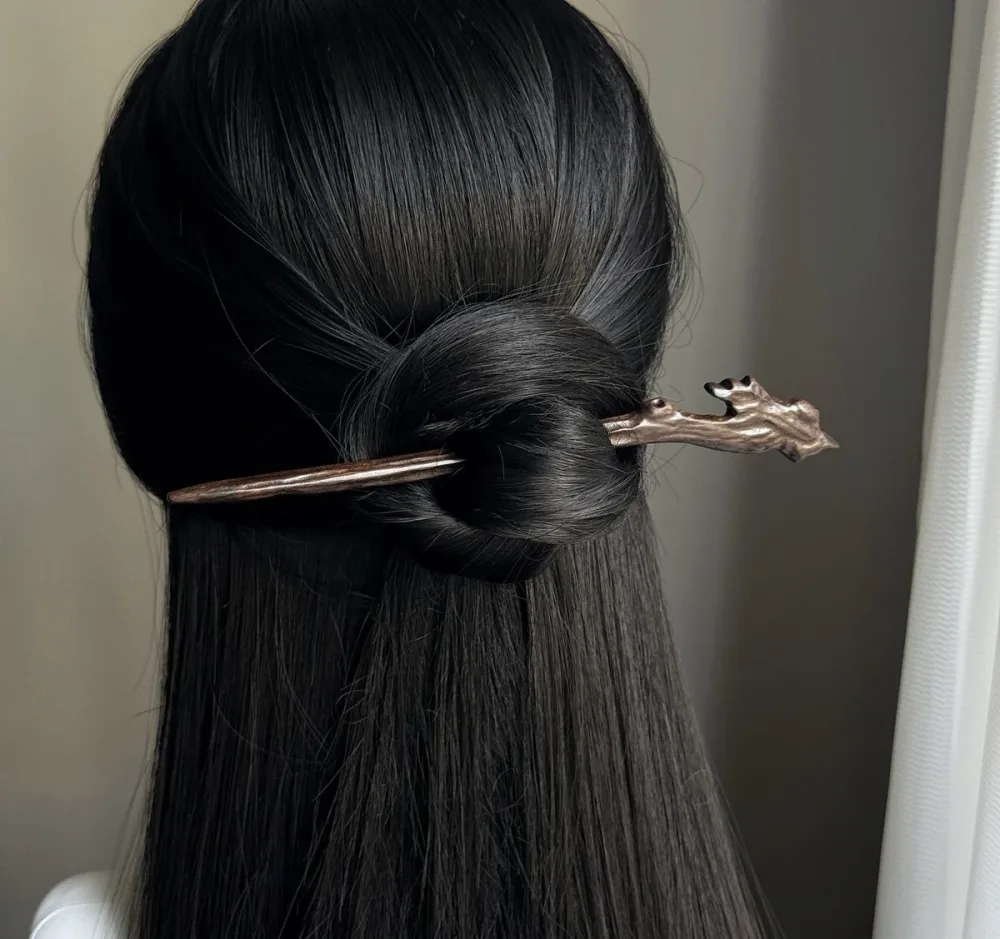 Natural Big-Leaf Rosewood Hair Stick - Shanbai Branch Design Hairpin #山柏 – Image 3