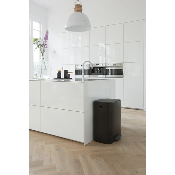 Poubelle rectangulaire à pédale avec 2 compartiments Bo noire 60 L Brabantia – Image 2