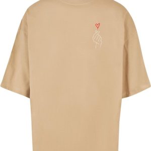 Merchcode – T-shirt homme K Heart Huge – 4XL – Beige Merchcode – T-shirt homme K Heart Huge – 4XL – Beige