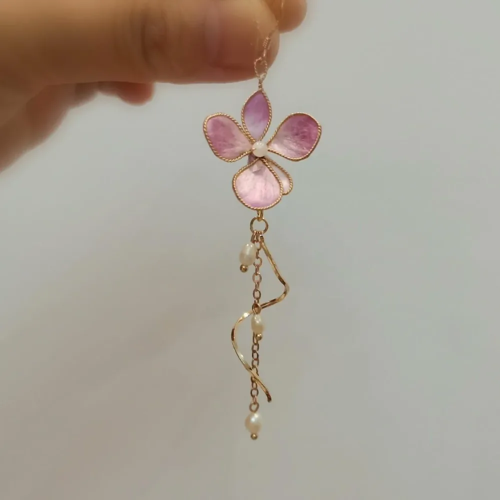 Small Flower Bespoke Earrings - Silk Earrings(Ronghua) – Image 3