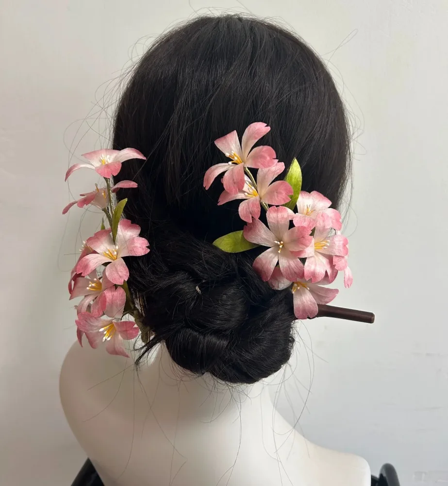 Handmade Silk Thread Ronghua Hair Clip - Pink Cherry Blossom Hair Accessory for Wedding & Hanfu – Image 2