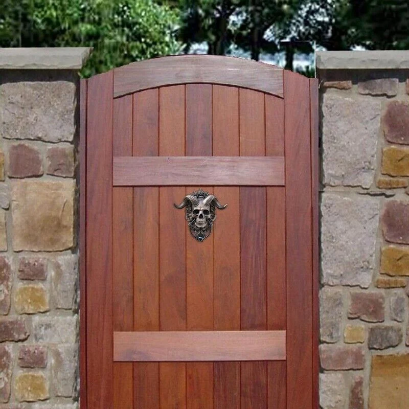 Heurtoir de porte suspendu de crâne de dieu cornu de Baphomet – Image 2