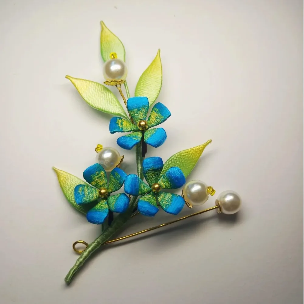 Blue And Green Flower Handmade Brooch - Silk Brooch(Chanhua) – Image 2