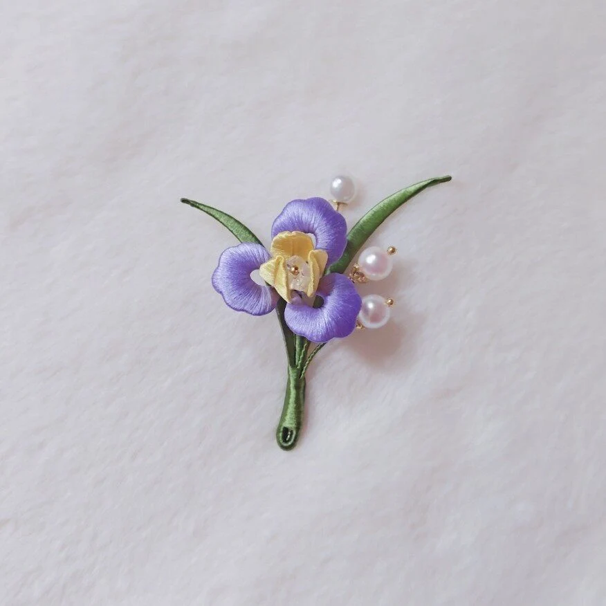 Handmade Chanhua Iris Brooch - Purple Flower Brooch – Image 2