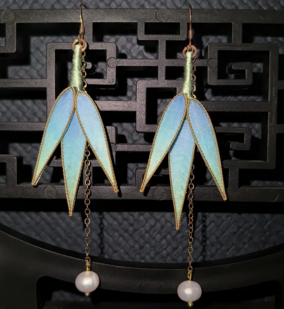 Handmade Ronghua Blue-Green Bamboo Leaf Earrings | Mulberry Silk Velvet Double Leaf Drop Earrings with Pearl – Image 3