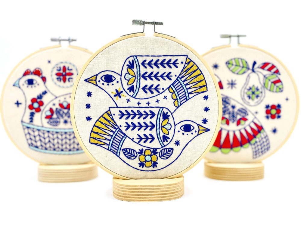 Kit de broderie complet Turtle Doves – Image 3