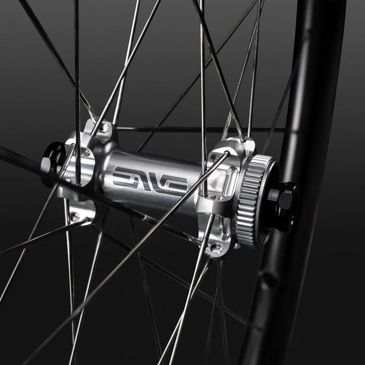 Roue Avant ENVE SES 4.5 PRO Tubeless Ready (Center Lock) Blanc – Image 2