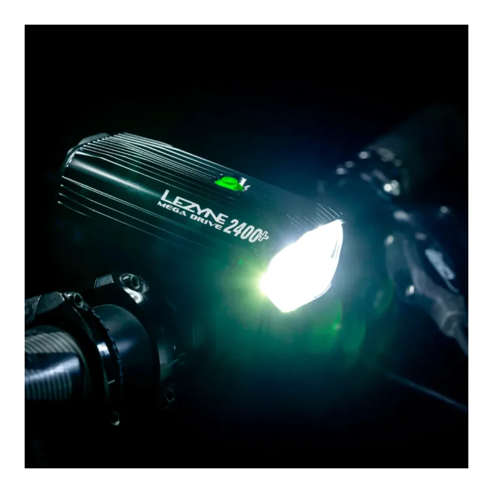 Éclairage Avant LEZYNE MEGA DRIVE 2400+ Noir – Image 3