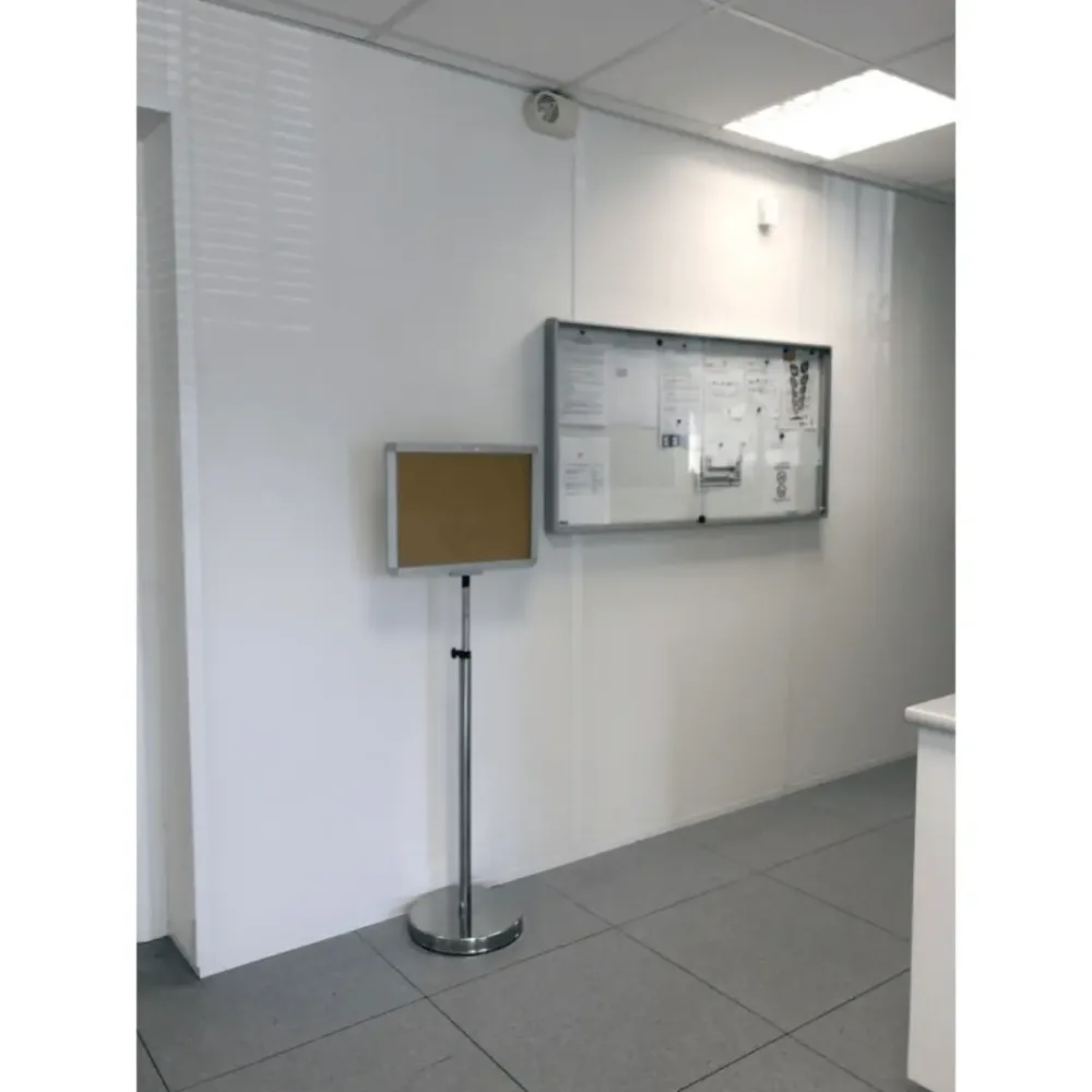 Poteau d'information - Hauteur ajustable – Image 3