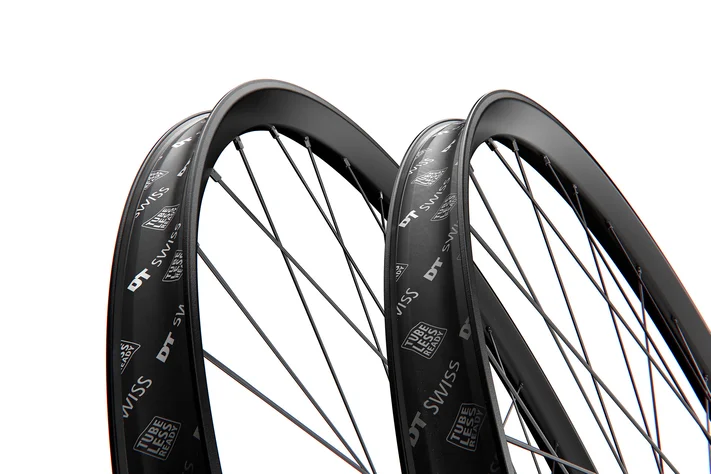 Roue Avant DT SWISS FR 1500 CLASSIC 30 mm 27.5" 15x110 mm – Image 3