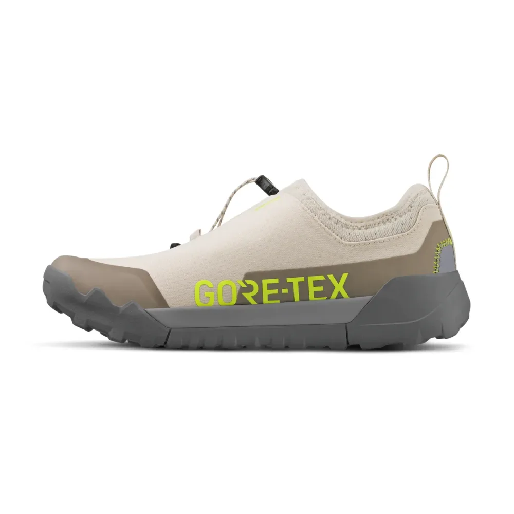 Chaussure VTT FIZIK ERGOLACE 2 GTX FLAT Beige/Gris – Image 2