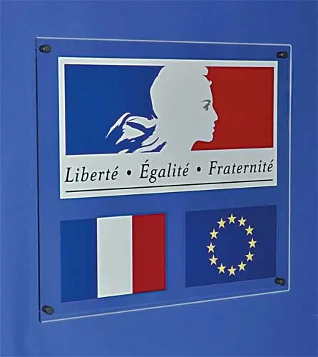 Pavoisement des établissements scolaires ou administratifs (format 75 x 65 cm)