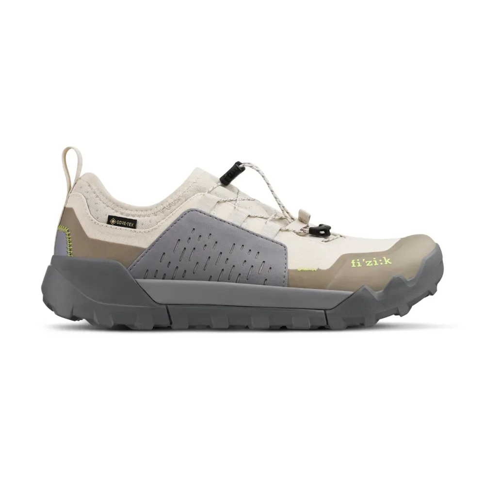 Chaussure VTT FIZIK ERGOLACE 2 GTX FLAT Beige/Gris – Image 3