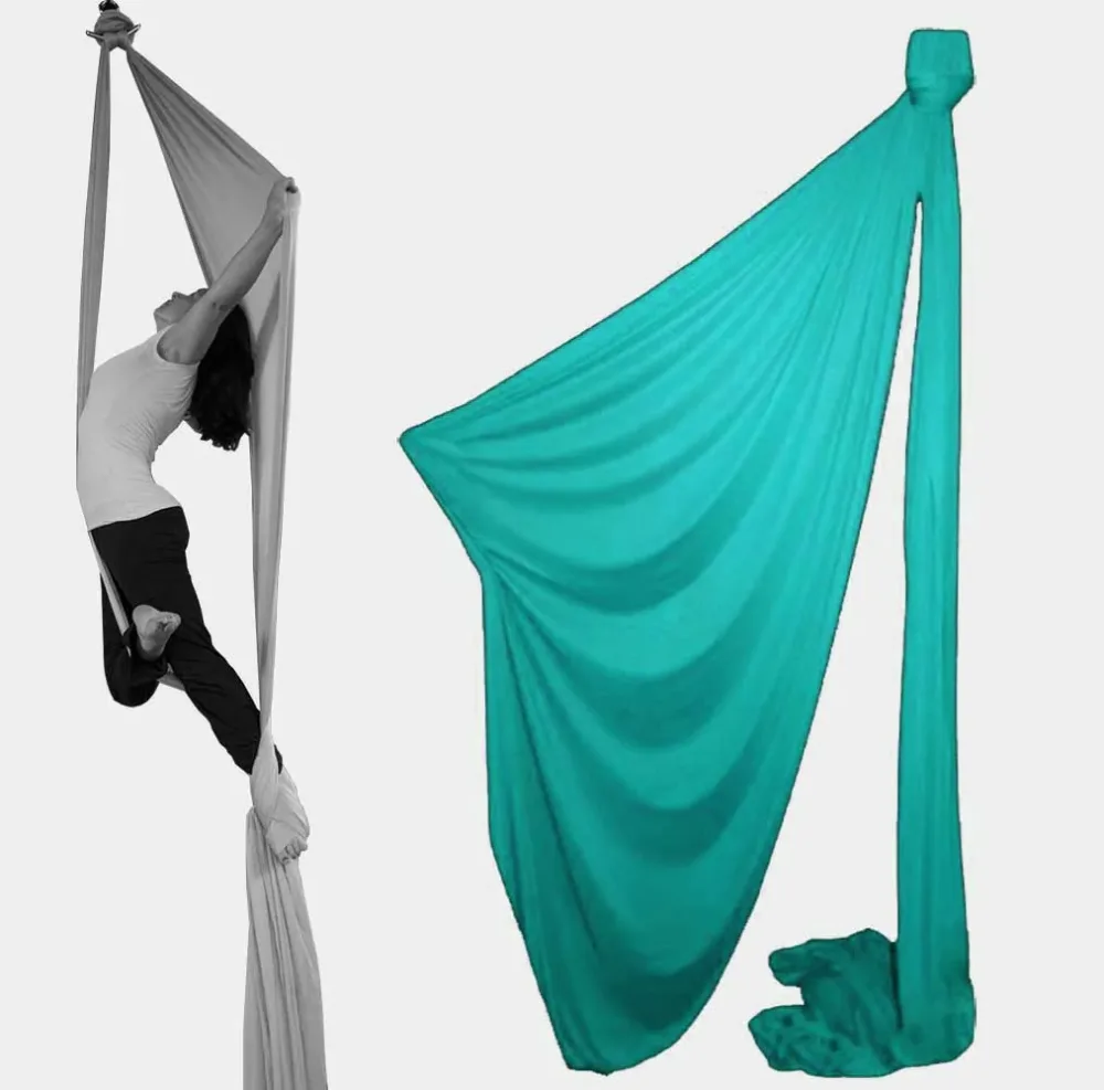 Tissu aérien Turquoise- durable et indéchirable . Longueur 14m x 160cm. 100% Polyester.