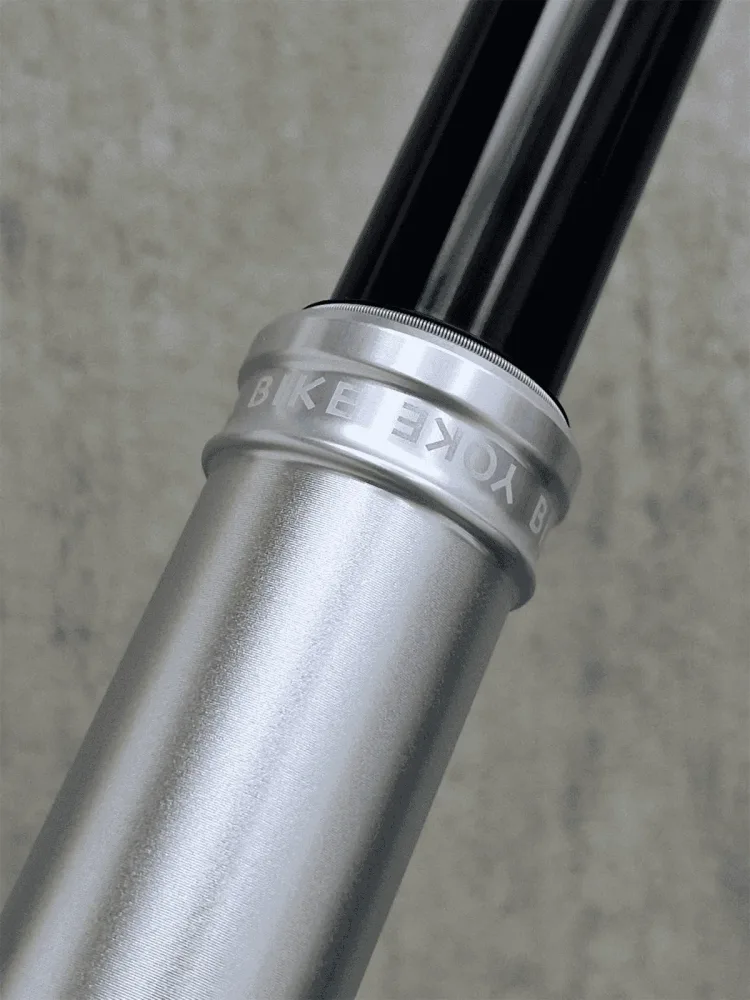Tige de Selle Télescopique BIKEYOKE REVIVE 3.0 - Édition Limitée Argent – Image 3