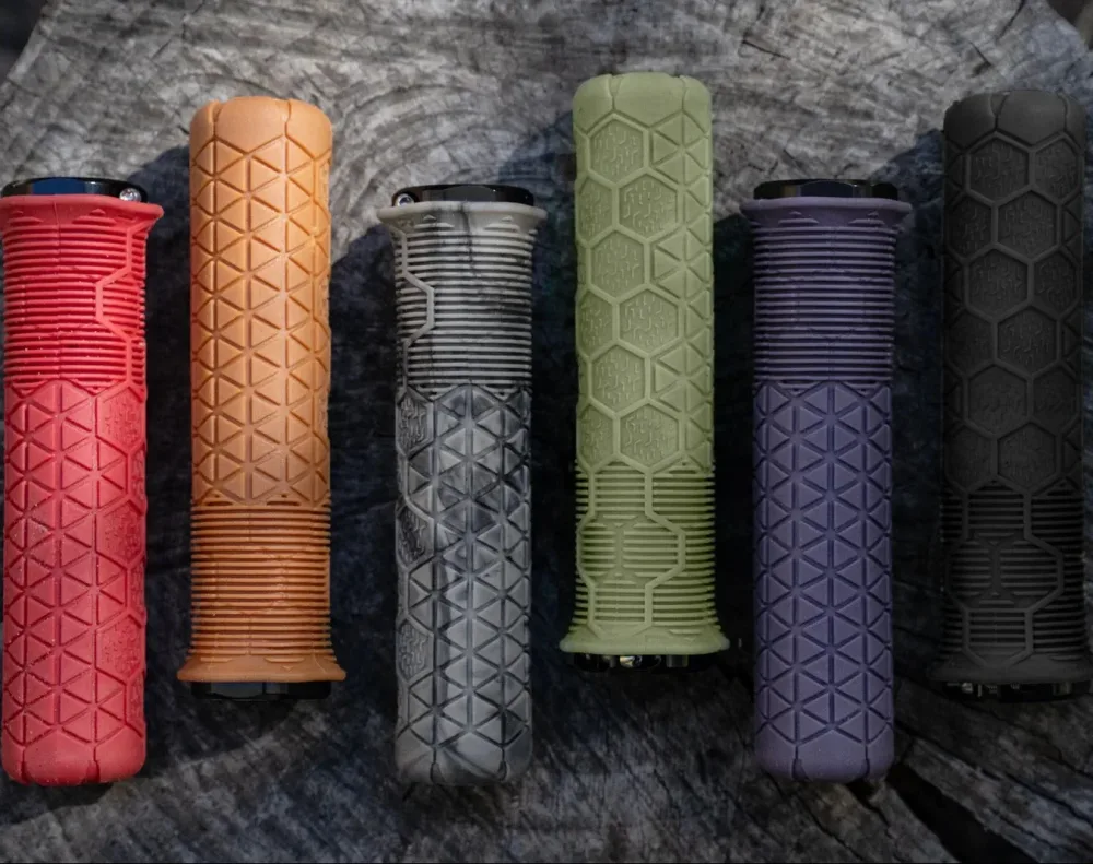Grips ENVE FRACTAL Lock-On Trail Noir – Image 2