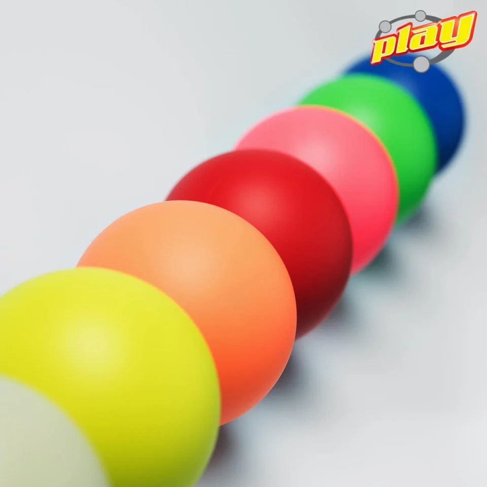 Balle de jonglage Play Hybride à peau épaisse- ‘Elastic’ à moitié rempli au choix Balle de jonglage Play Hybride à peau épaisse- ‘Elastic’ à moitié rempli au choix
