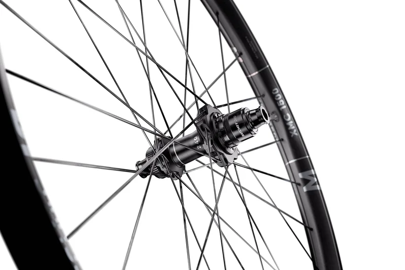 Roue Arrière DT SWISS XMC 1500 SPLINE 30 mm 29" 12x148 mm – Image 3