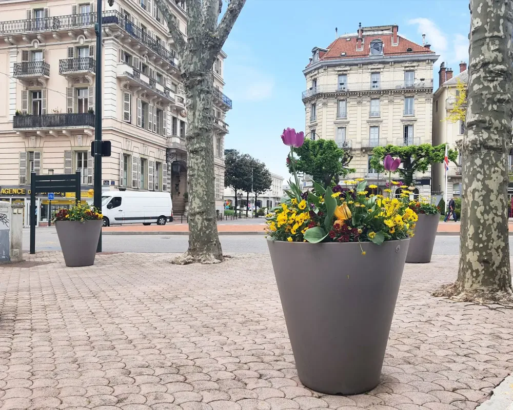 Pot Vase – Image 2