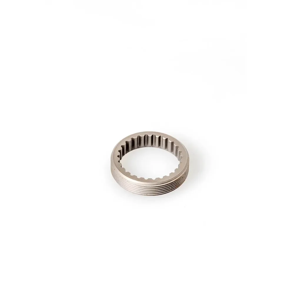 Bague Cannelée Filetée pour Moyeu Arrière DT SWISS 240 M34x1 mm Acier #HXDXXX00N1131S Bague Cannelée Filetée pour Moyeu Arrière DT SWISS 240 M34x1 mm Acier #HXDXXX00N1131S
