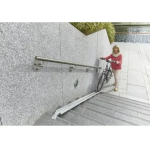 Rampe vélo pour escalier – Produit Initial Rampe vélo pour escalier – Produit Initial